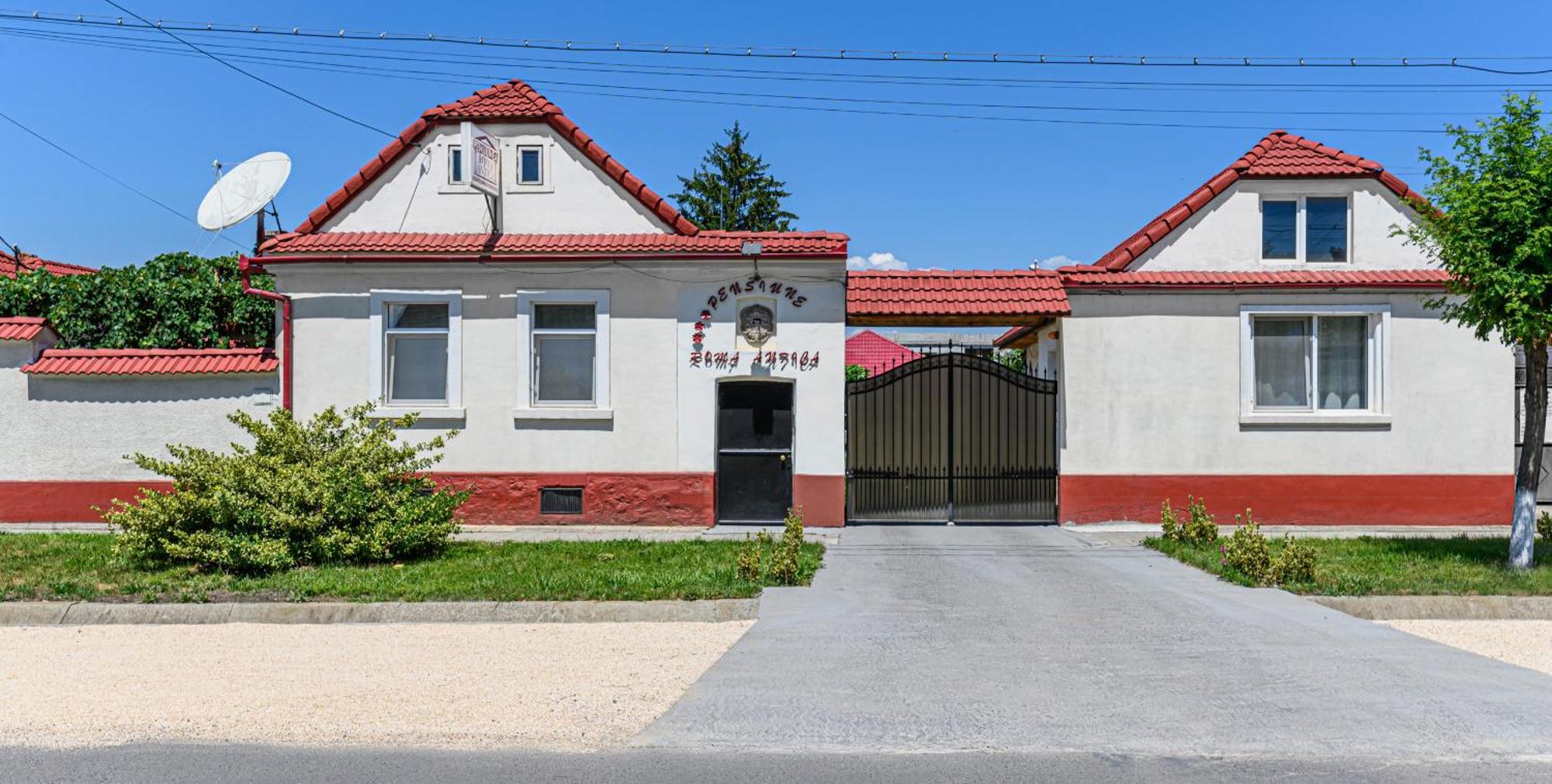 Pensiunea Roma Antica Harman Bagian luar foto